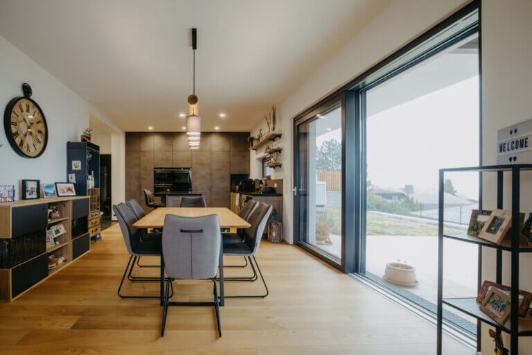 Wohnzimmer mit Aussicht - WAHA Haus in Großhöflein